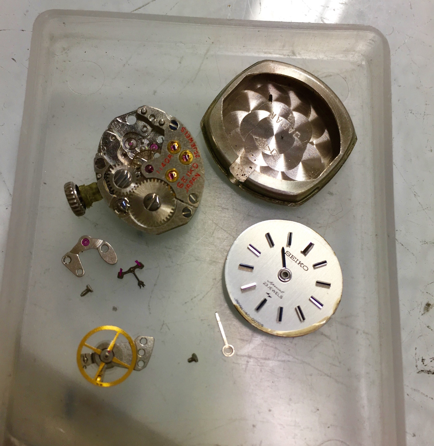 セイコー手巻き時計分解掃除（オーバーホール） | 熊谷市で時計修理 